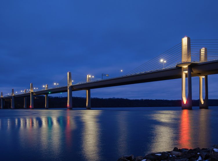 Architectural lighting at St. Croix River Crossing